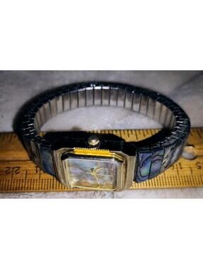 Abalone Shell Vintage Women's Watch Stretch Belt Needs Battery [COPY]